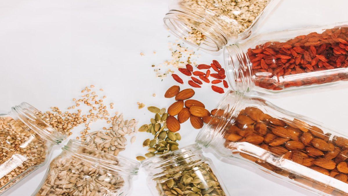 high fiber whole foods — fresh oats with seasonal berries