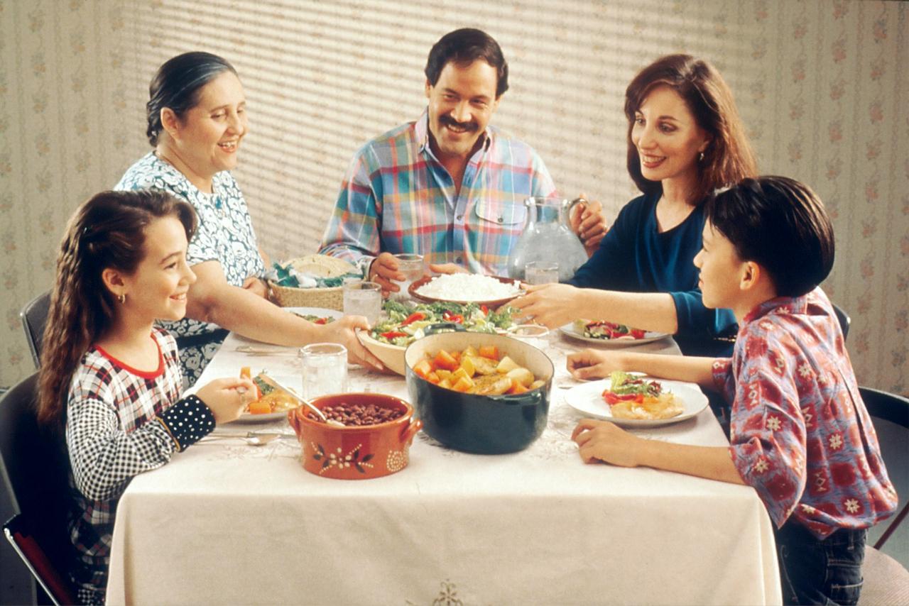 eating more plants — family enjoying vegetable-rich dinner together